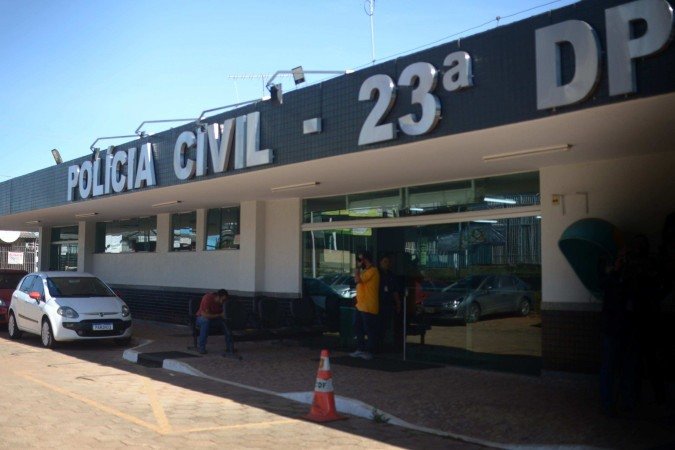 Crime ocorreu em frente à estação de metrô Ceilândia Centro. 23ª DP investiga o caso
     -  (crédito:  Ed Alves CB/DA Press)