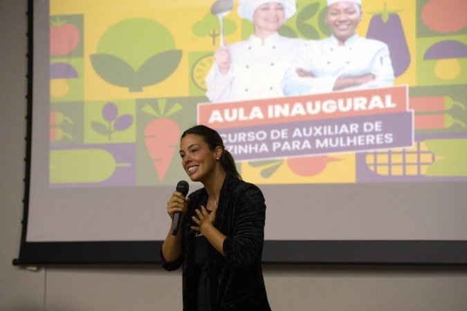 Aula inaugural do curso para mulheres egressas do sistema prisional. Shaila Manzoni, presidente da Associação AME. - (crédito: Marcelo Ferreira/CB/D.A Press) Aula inaugural do curso para mulheres egressas do sistema prisional. Shaila Manzoni, presidente da Associação AME. - (crédito: Marcelo Ferreira/CB/D.A Press)