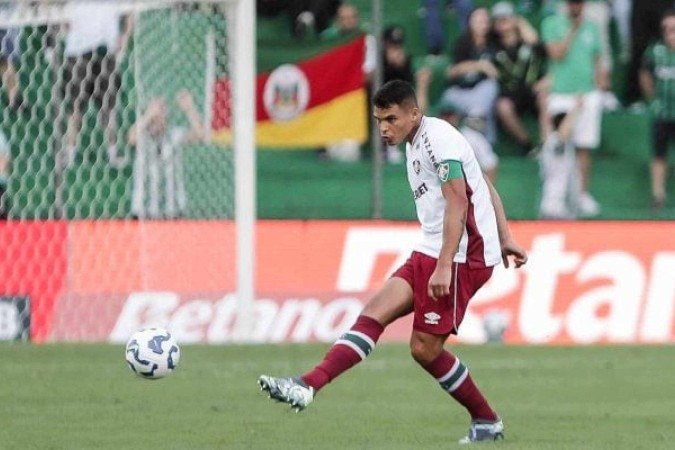 Thiago Silva em ação pelo Fluminense diante do Juventude, em Caxias do Sul - (crédito: - Foto: Lucas Merçon/Fluminense) Thiago Silva em ação pelo Fluminense diante do Juventude, em Caxias do Sul - (crédito: - Foto: Lucas Merçon/Fluminense)