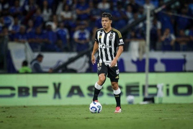 ALAN FRANCO – Praticamente um terceiro zagueiro, fechando espaços no meio de campo e engarrafando a área. Um dos melhores. NOTA 7,0. Foto:Pedro Souza / Atlético