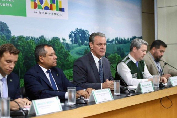 O ministro da Agricultura, Carlos Fávaro, disse em coletiva que espera que o país volte ao status de O ministro da Agricultura, Carlos Fávaro, disse em coletiva que espera que o país volte ao status de