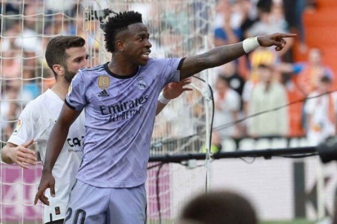 Em 21 de maio de 2023, VIni Jr sofreu mais um ataque racista no Mestalla - (crédito: Foto: Jose Jordan/AFP via Getty Images) Em 21 de maio de 2023, VIni Jr sofreu mais um ataque racista no Mestalla - (crédito: Foto: Jose Jordan/AFP via Getty Images)