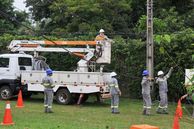Caso os trabalhos sejam finalizados antes do previsto, a energia pode voltar a funcionar normalmente - (crédito: Agência Brasília) Caso os trabalhos sejam finalizados antes do previsto, a energia pode voltar a funcionar normalmente - (crédito: Agência Brasília)