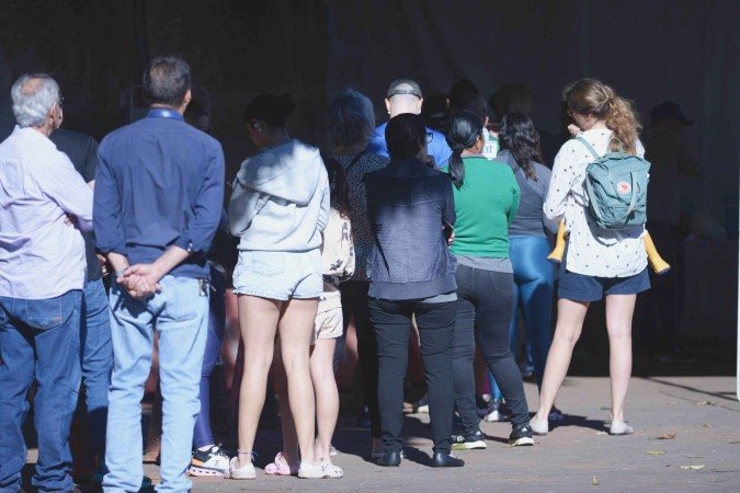 Na UBS 2 atendimento rápido marcou início da nova fase da imunização