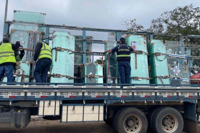 Operação da Receita do DF apreende mercadorias no fim de semana de 16 a 18 de maio - (crédito: Receita DF) Operação da Receita do DF apreende mercadorias no fim de semana de 16 a 18 de maio - (crédito: Receita DF)