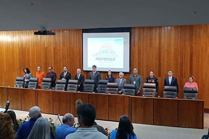 A mesa de abertura do seminário contou com a presença de autoridades dos poderes Executivo, Legislativo e Judiciário, além de representantes da sociedade civil - (crédito: Ana Carolina Alves/CB/Da Press) A mesa de abertura do seminário contou com a presença de autoridades dos poderes Executivo, Legislativo e Judiciário, além de representantes da sociedade civil - (crédito: Ana Carolina Alves/CB/Da Press)