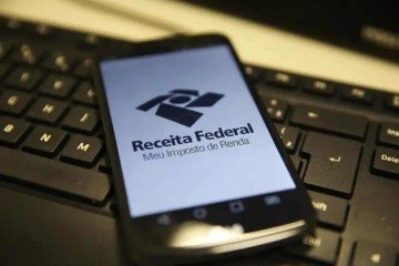 No último dia do prazo, especialistas dão dicas para declarar investimentos -  (crédito: Agência Brasil)