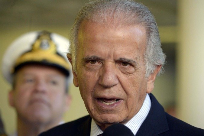 Múcio pede para não testemunhar em ação penal da trama golpista