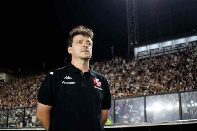 Fernando Diniz conquistou sua primeira vitória à frente do Vasco da Gama - (crédito: Fotos: Matheus Lima/Vasco.) Fernando Diniz conquistou sua primeira vitória à frente do Vasco da Gama - (crédito: Fotos: Matheus Lima/Vasco.)