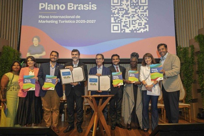 Brasil lança novo plano de marketing turístico durante abertura do Visit Brasil Summit - (crédito: Uai Turismo) Brasil lança novo plano de marketing turístico durante abertura do Visit Brasil Summit - (crédito: Uai Turismo)