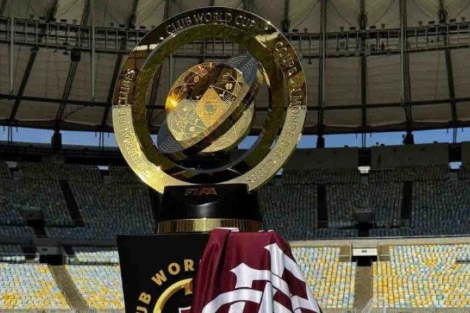 Taça do Mundial de Clubes no Maracanã em exposição no Maracanã - (crédito: Foto: Divulgação / FFC) Taça do Mundial de Clubes no Maracanã em exposição no Maracanã - (crédito: Foto: Divulgação / FFC)