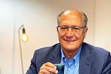 De acordo com a assessoria de comunicação da vice-Presidência, Alckmin ou mal após ter apresentado enjoo e dores abdominais -  (crédito: Reprodução do Twitter @geraldoalckmin)
