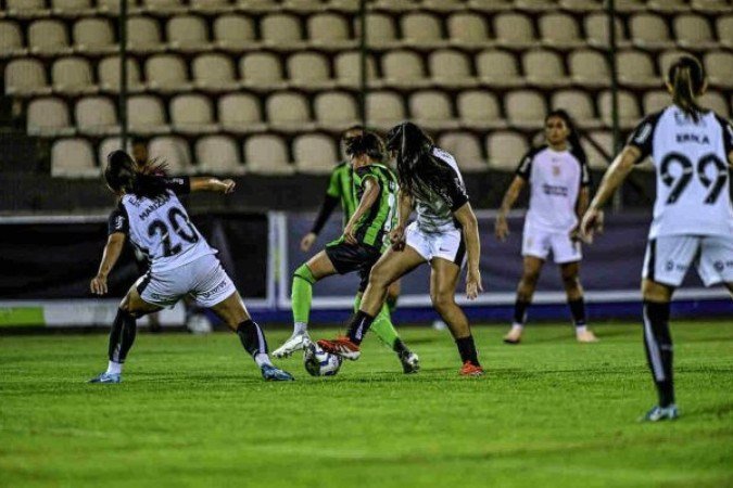 A derrota pode deixar o América-MG fora do G8 - (crédito: Foto: Mourão Panda / América) A derrota pode deixar o América-MG fora do G8 - (crédito: Foto: Mourão Panda / América)