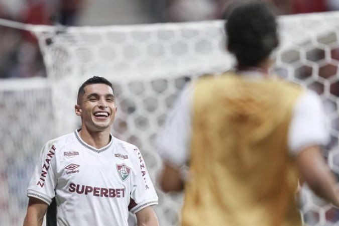 SERNA - Participou da jogada do gol de Everaldo e também foi responsável pela finalização que gerou o gol contra de Vanderley. NOTA: 6,5 - Foto: Divulgação/Fluminense FC