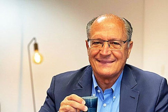 Alckmin passa mal e é atendido no Sírio-Libanês em Brasília