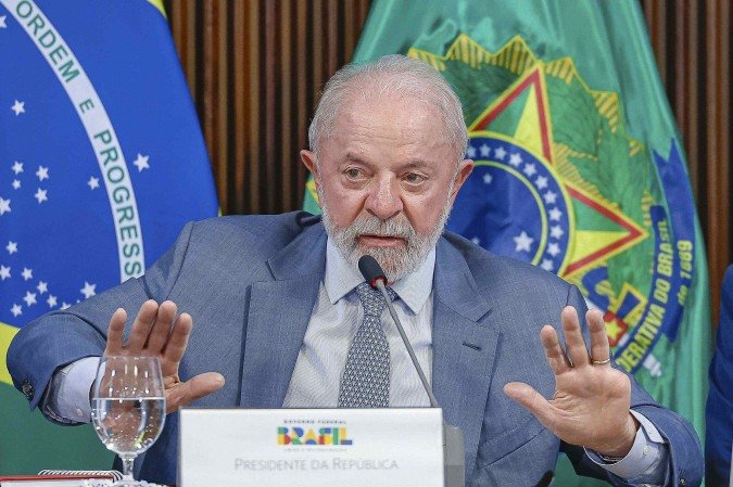 MP vai isentar 40 milhões de pessoas de baixa renda e dar desconto de 12% a outras 60 milhões -  (crédito: Ricardo Stuckert/PR)