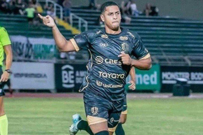 Fernando é cria das categorias de base do arquirrival Cruzeiro - (crédito: Foto: Fernando Teramatsu/Maringá FC) Fernando é cria das categorias de base do arquirrival Cruzeiro - (crédito: Foto: Fernando Teramatsu/Maringá FC)