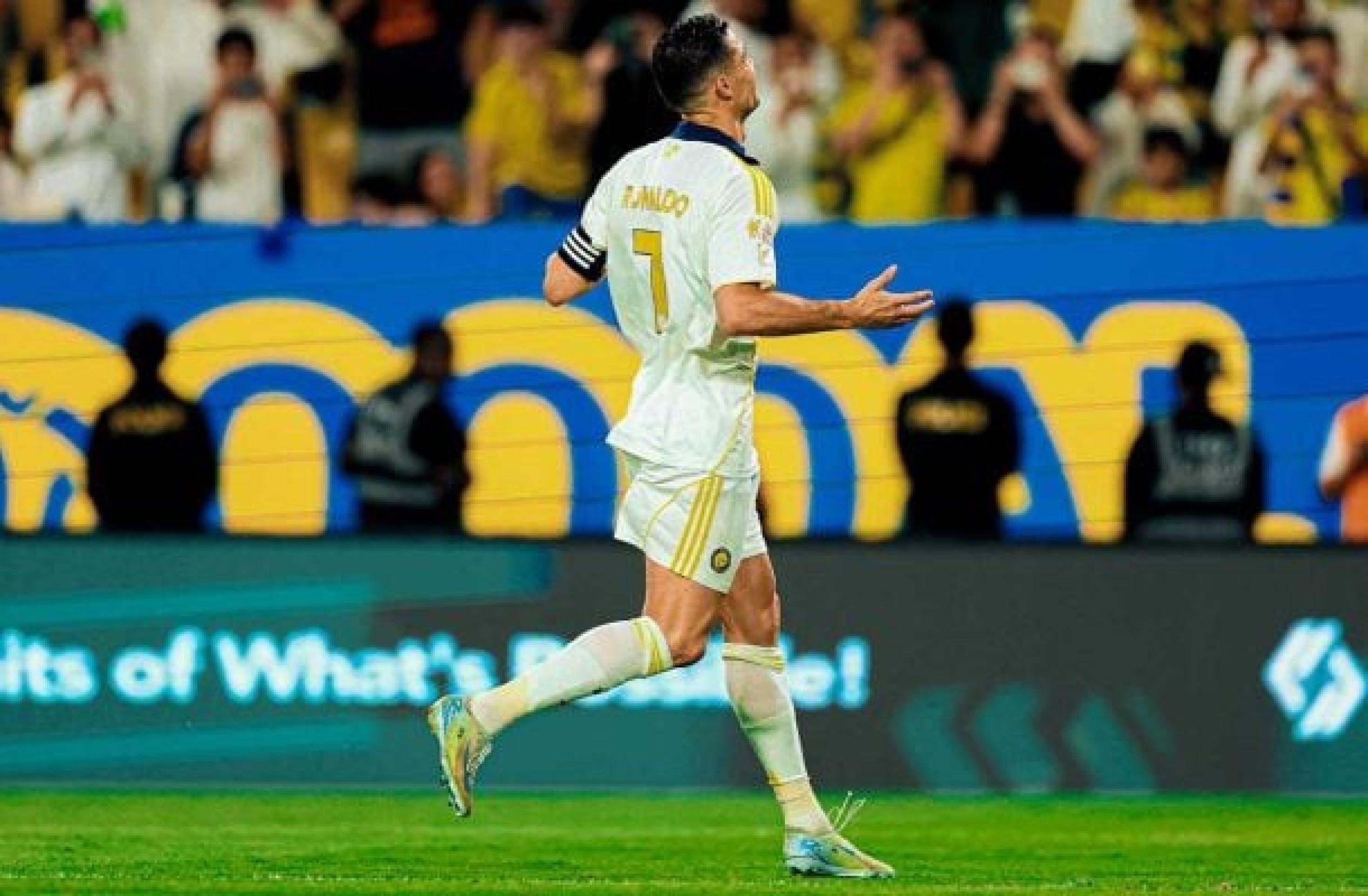 Cristiano Ronaldo anota seu 935º gol, mas desperdiça pênalti em vitória do Al-Nassr