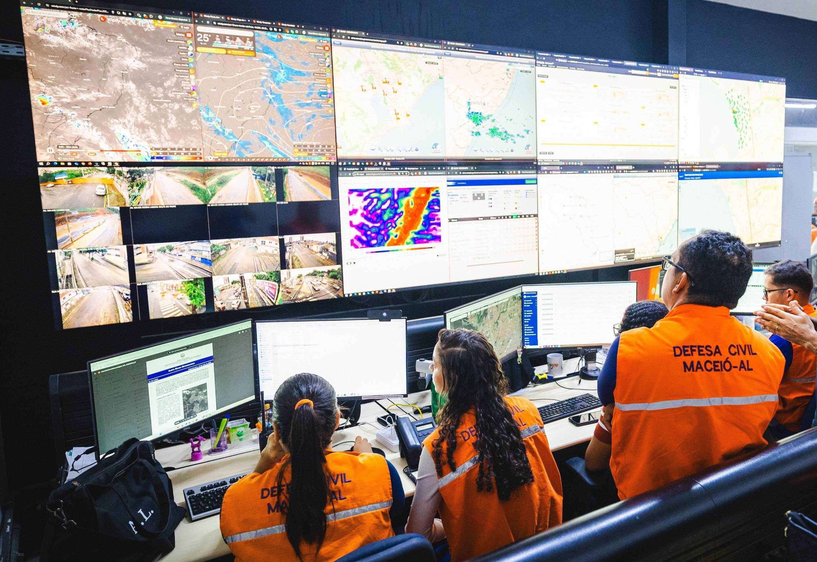 Capitais do Nordeste têm alerta de grande perigo em função de fortes chuvas 