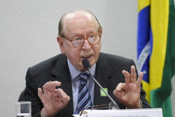 Evanildo Bechara durante audiência pública no Senado Federal para debater o Acordo Ortográfico da Língua Portuguesa -  (crédito: Edilson Rodrigues/Agência Senado)
