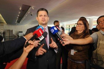 Presidente do Congresso Nacional deu entrevista coletiva hoje, após receber o presidente da República da Angola

 -  (crédito: Eduarda Esposito/CB/DA.Press)