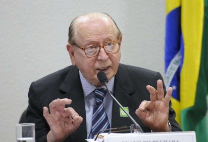 Para Bechara, a língua é um elemento vivo e em permanente mudança -  (crédito: Edilson Rodrigues/Agência Senado)