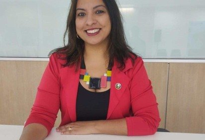 Alessandra Moulin é consultora educacional, pesquisadora e doutoranda na UnB -  (crédito: Alessandra Moulin/acervo pessoal)