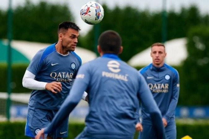 Jogadores da Inter de Milão durante treinamento da equipe -  (crédito: Foto: Divulgação)