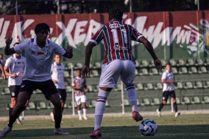 O Fluminense virou, em casa, para cima do Grêmio - (crédito: FOTO: LEONARDO BRASIL / FLUMINENSE F.C.) O Fluminense virou, em casa, para cima do Grêmio - (crédito: FOTO: LEONARDO BRASIL / FLUMINENSE F.C.)