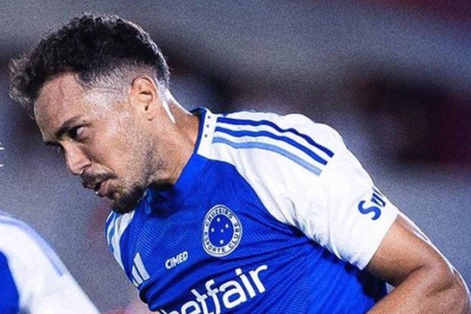 Eduardo comemora o primeiro gol marcado na vitória do Cruzeiro sobre o Vila Nova - (crédito: Foto: Divulgação / Cruzeiro) Eduardo comemora o primeiro gol marcado na vitória do Cruzeiro sobre o Vila Nova - (crédito: Foto: Divulgação / Cruzeiro)
