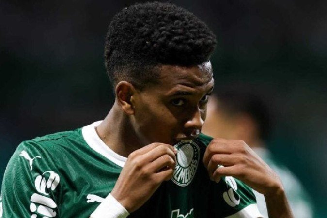 Estêvão fez dois gols na vitória por 3 a 0 sobre o Ceará - (crédito: - Foto: Cesar Greco/Palmeiras) Estêvão fez dois gols na vitória por 3 a 0 sobre o Ceará - (crédito: - Foto: Cesar Greco/Palmeiras)
