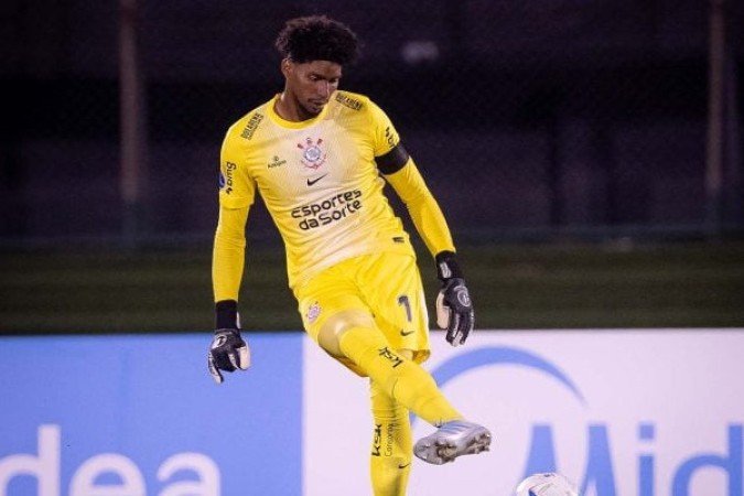 HUGO SOUZA - O goleiro teve que trabalhar bem no começo do jogo, com duas boas defesas que evitaram que o Timão saísse atrás no jogo. Nota: 6,5 - Foto: Rodrigo Coca/Agência Corinthians