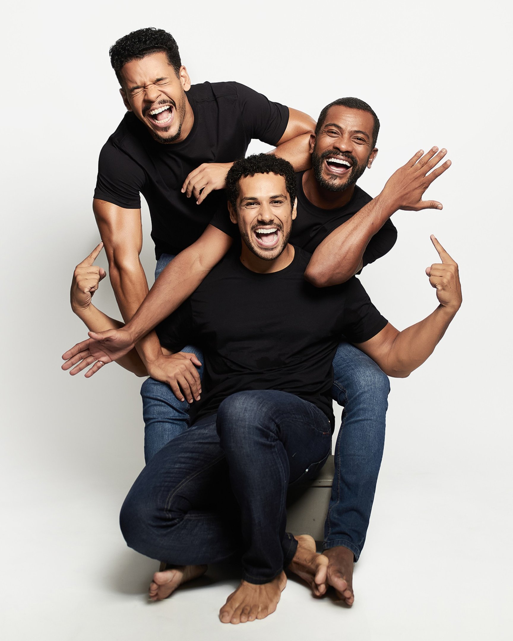 Pe&ccedil;a Por que n&atilde;o n&oacute;s?, com Samuel de Assis, Amaury Lorenzo e Felipe Velozo