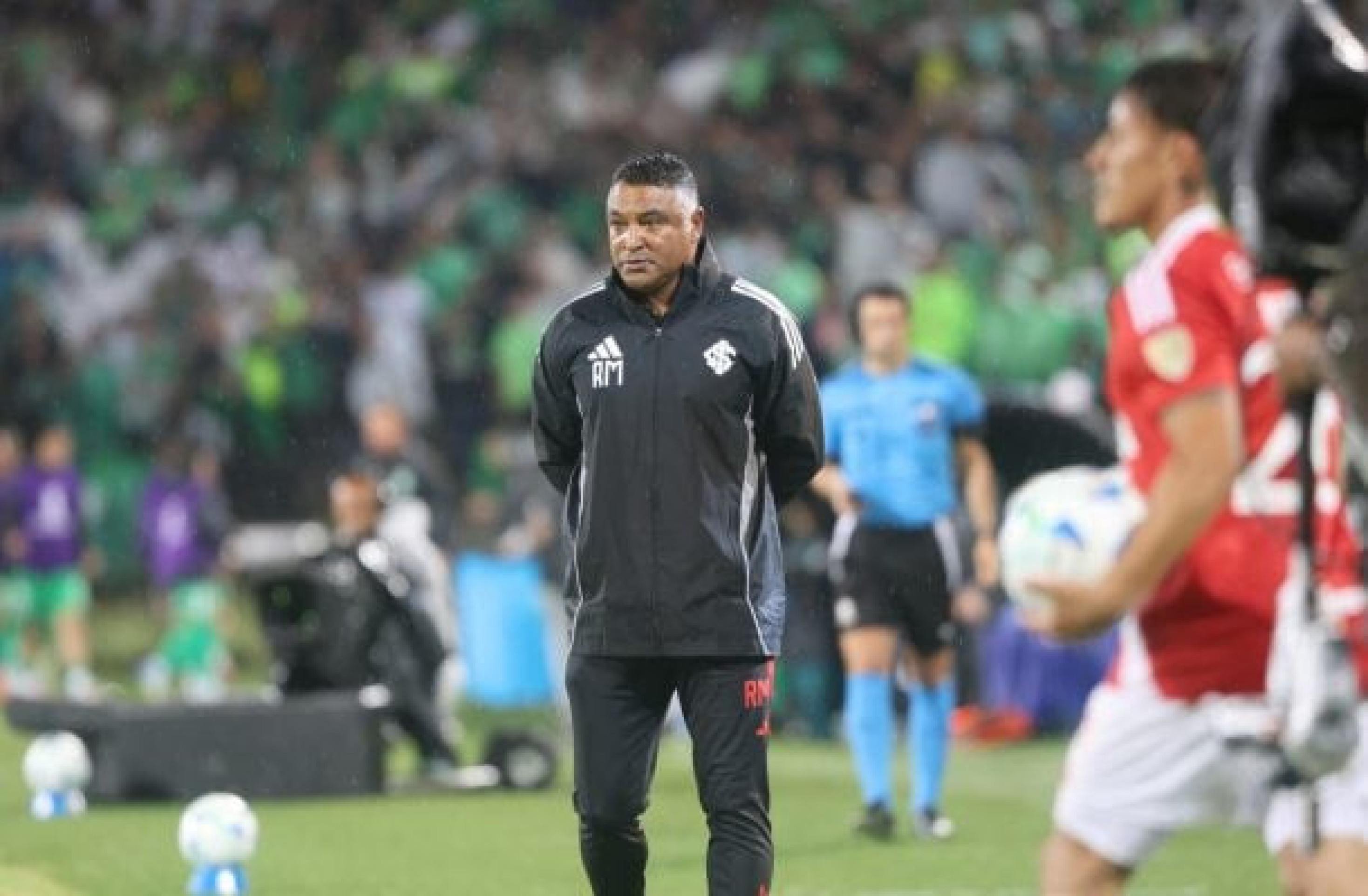 Roger Machado dará preferência ao jogo contra o Bahia pela Libertadores e provavelmente dará sequência ao rodízio de peças em seu elenco -  (crédito:  Foto: Ricardo Duarte / Internacional)