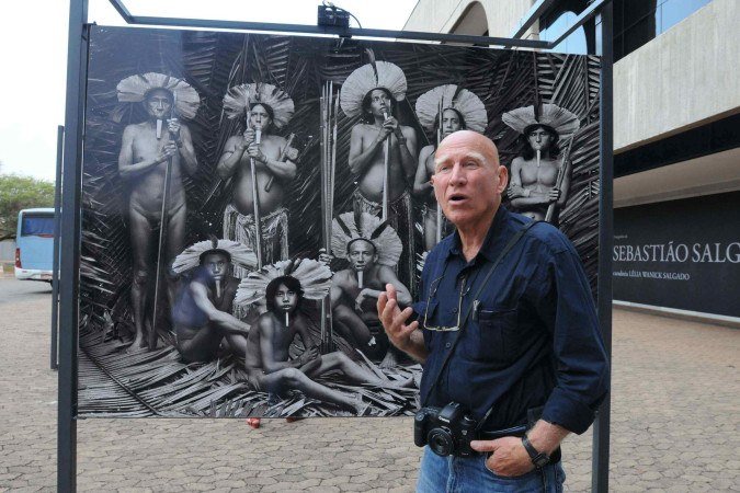  31/08/2014. Crédito: Carlos Moura/CB/D.A Press. Brasil. Brasília - DF. Entrevista com o fotógrafo Sebastião Salgado, que está na cidade com a exposição: Genesis, no Centro Cultural Banco do Brasil - CCBB.
      