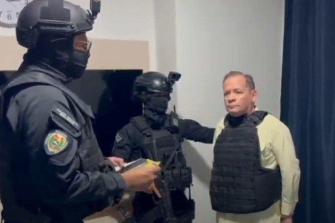 Imagem de vídeo mostra Juan Pablo Guanipa algemado,depois de ser capturado, em Caracas - (crédito: VTV/AFP) Imagem de vídeo mostra Juan Pablo Guanipa algemado,depois de ser capturado, em Caracas - (crédito: VTV/AFP)