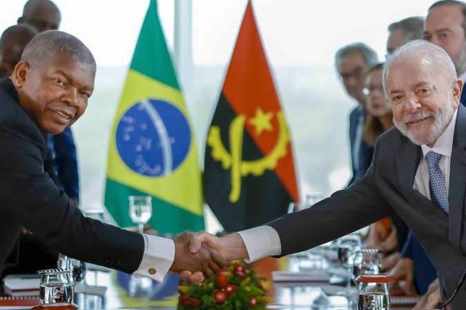 Lula e João Lourenço se reuniram no Planalto antes de seguir para um almoço no Palácio do Itamaraty. Depois, participaram de reunião com ministros da Agricultura da África. - (crédito: Ricardo Stuckert) Lula e João Lourenço se reuniram no Planalto antes de seguir para um almoço no Palácio do Itamaraty. Depois, participaram de reunião com ministros da Agricultura da África. - (crédito: Ricardo Stuckert)