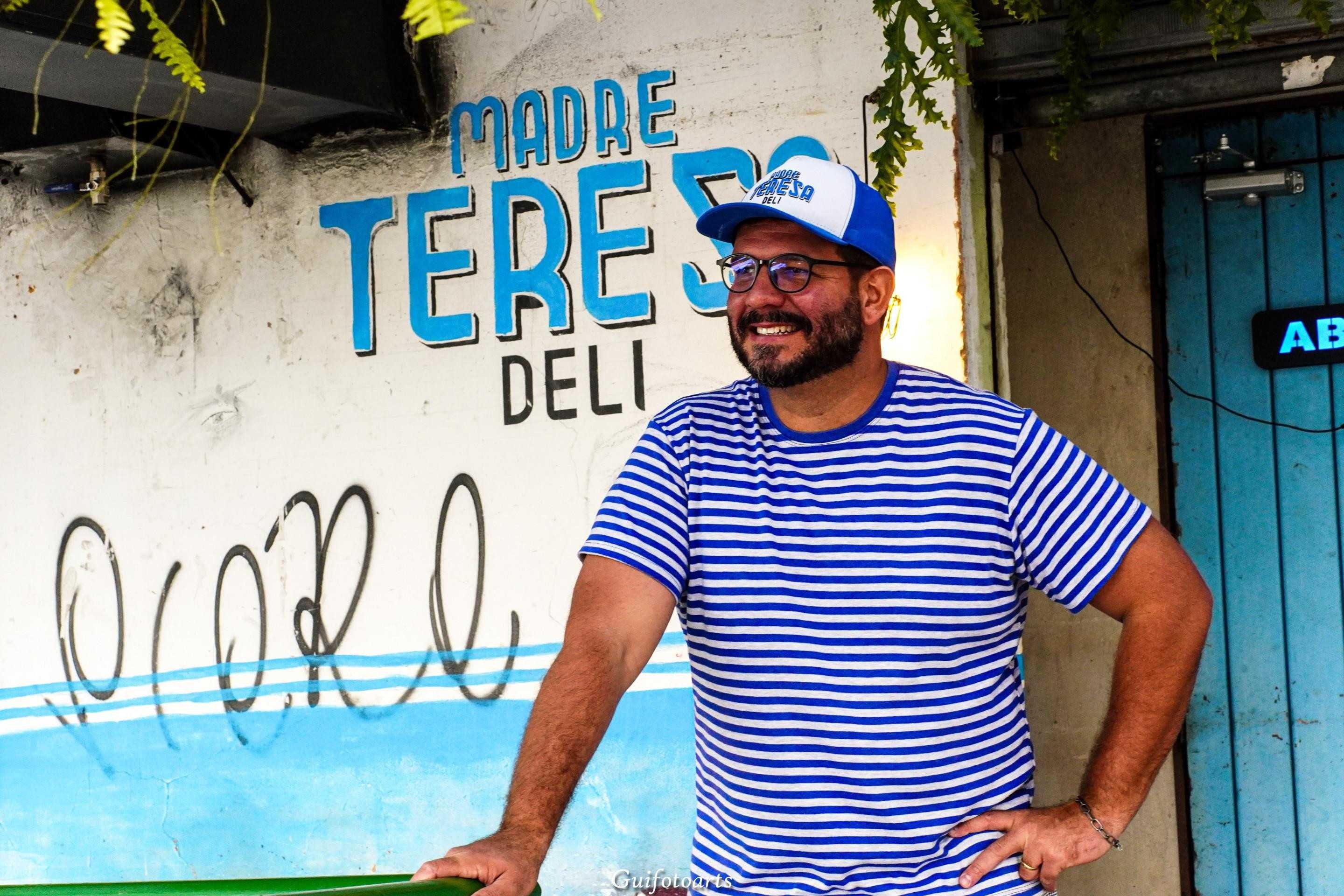  Daniel Larsan chefia a hamburgueria Madre Teresa Deli