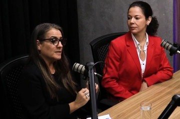 Cristiane e Maíra avaliam que o digital traz falsa sensação de segurança
 -  (crédito: Correio Braziliense)