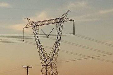 Conta de luz terá bandeira vermelha em junho, anuncia Aneel - Arianza1 wikimedia commons