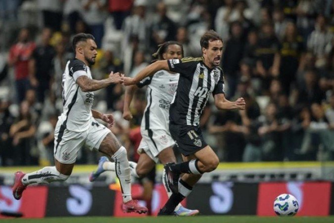 IGOR GOMES: Dá uma dinâmica diferente ao meio-campo, é ágil e tem boa visão de jogo. Poderia ter entrado mais cedo, no intervalo, ou até ser titular. Pede passagem. NOTA: 6,5. Foto: Pedro Souza / Atletico MG