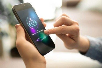 A Associação Nacional de Distúrbios Alimentares dos Estados Unidos precisou suspender sua linha de apoio istrada por um chatbot, frente às reclamações de que o robô recomendava restrições de calorias -  (crédito: Getty Images)