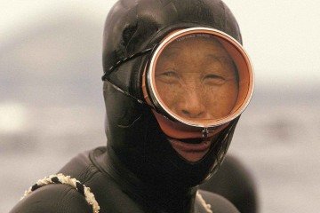 Maioria das <em>haenyeo</em> hoje tem mais de 60 anos -  (crédito: Getty Images)