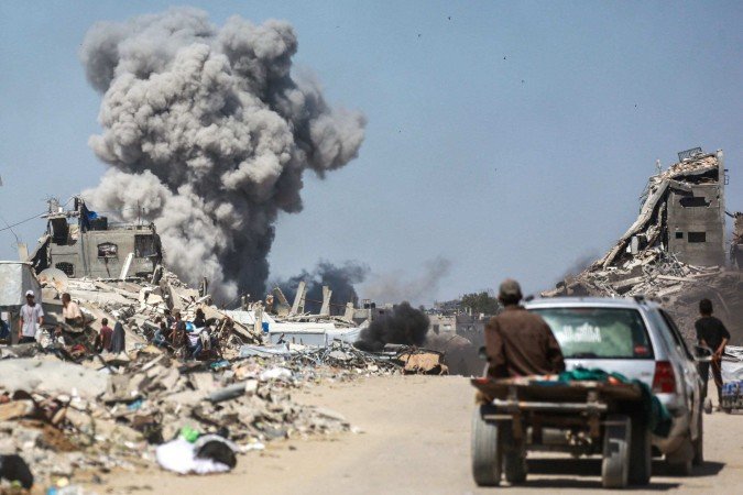 Em Jabaliya, no norte, sete pessoas de uma mesma família morreram - (crédito: Bashar TALEB / AFP) Em Jabaliya, no norte, sete pessoas de uma mesma família morreram - (crédito: Bashar TALEB / AFP)