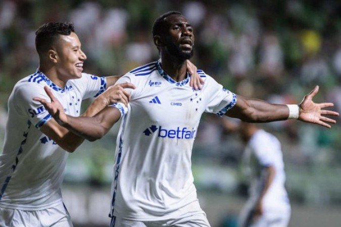 BOLASIE - Entrou aos 21 do segundo tempo no lugar de Marquinhos e tentou movimentar o ataque do Cruzeiro que estava morno na segunda etapa. Foi ativo nas bolas aéreas - Nota: 7,0  - Foto: Gustavo Aleixo/Cruzeiro
