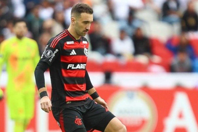 LÉO ORTIZ – Teve algumas falhas na cobertura a Varela e não saiu tão bem quanto o habitual no primeiro tempo. Quando foi à frente nas bolas paradas, não teve sucesso. Na etapa final, como toda a equipe, cresceu e foi soberano pelo seu setor.  Nota: 7,0. Foto: Gilvan de Souza/Flamengo