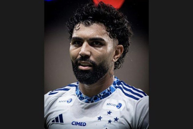 GABRIEL - Boa movimentação e visão de jogo. Participou dos dois gols, dando duas assistências. Primeiro para Kaio Jorge e depois para Lucas Silva. Saiu aos 21 do segundo tempo para entrada do Eduardo. - Nota: 8,5 - Foto: Samuel Andrade/ Cruzeiro