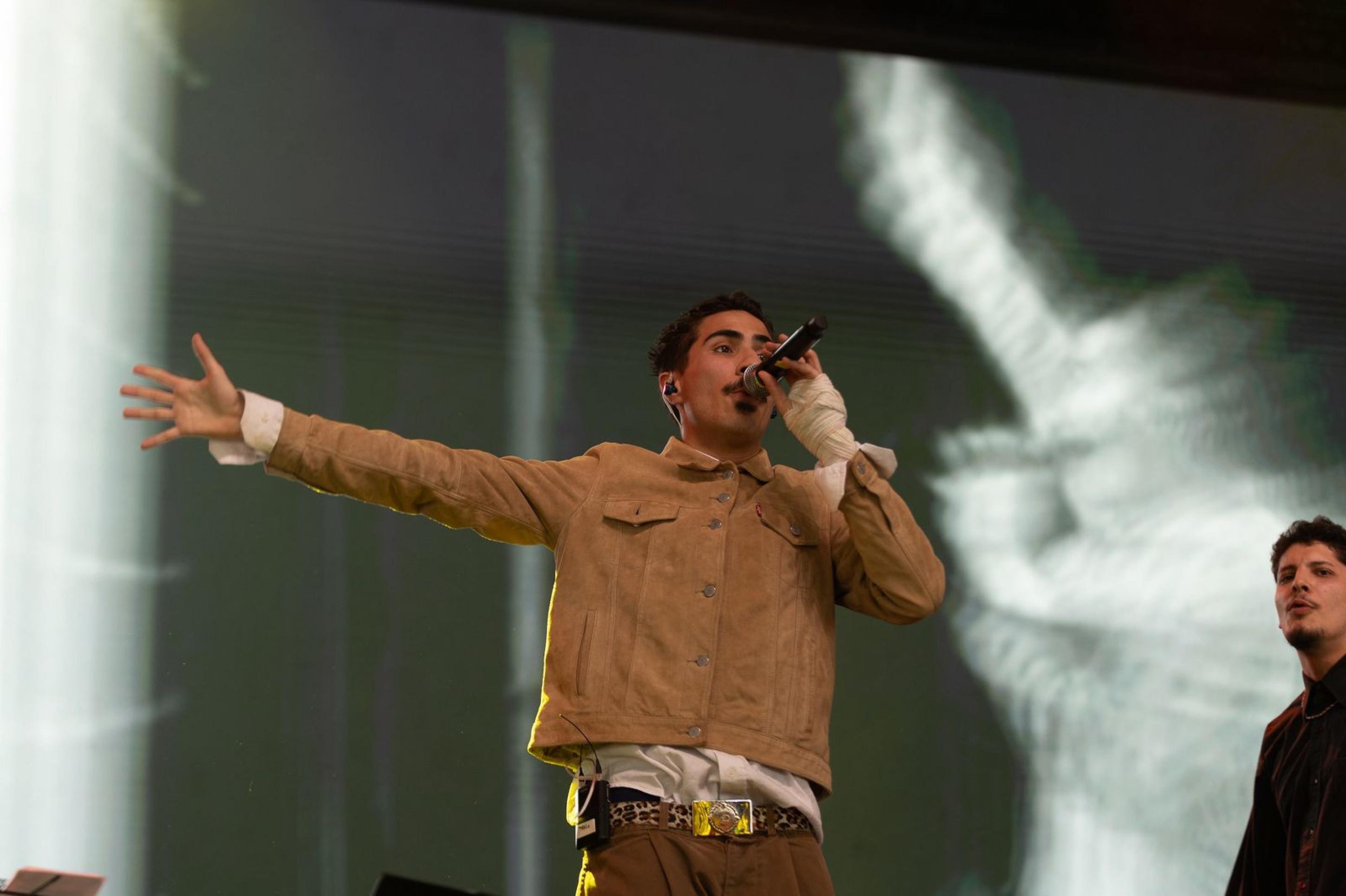 Thalin canta Maria Esmeralda no C6 Fest