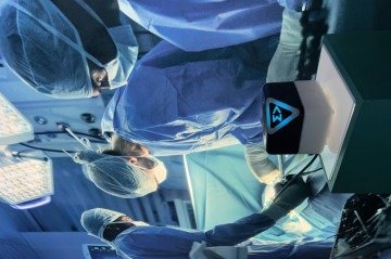 Versão física da MaVi em um cenário cirúrgico 