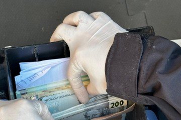 Organização era especializada na fabricação e distribuição de cédulas falsas em várias regiões do país -  (crédito: Divulgação/PF)